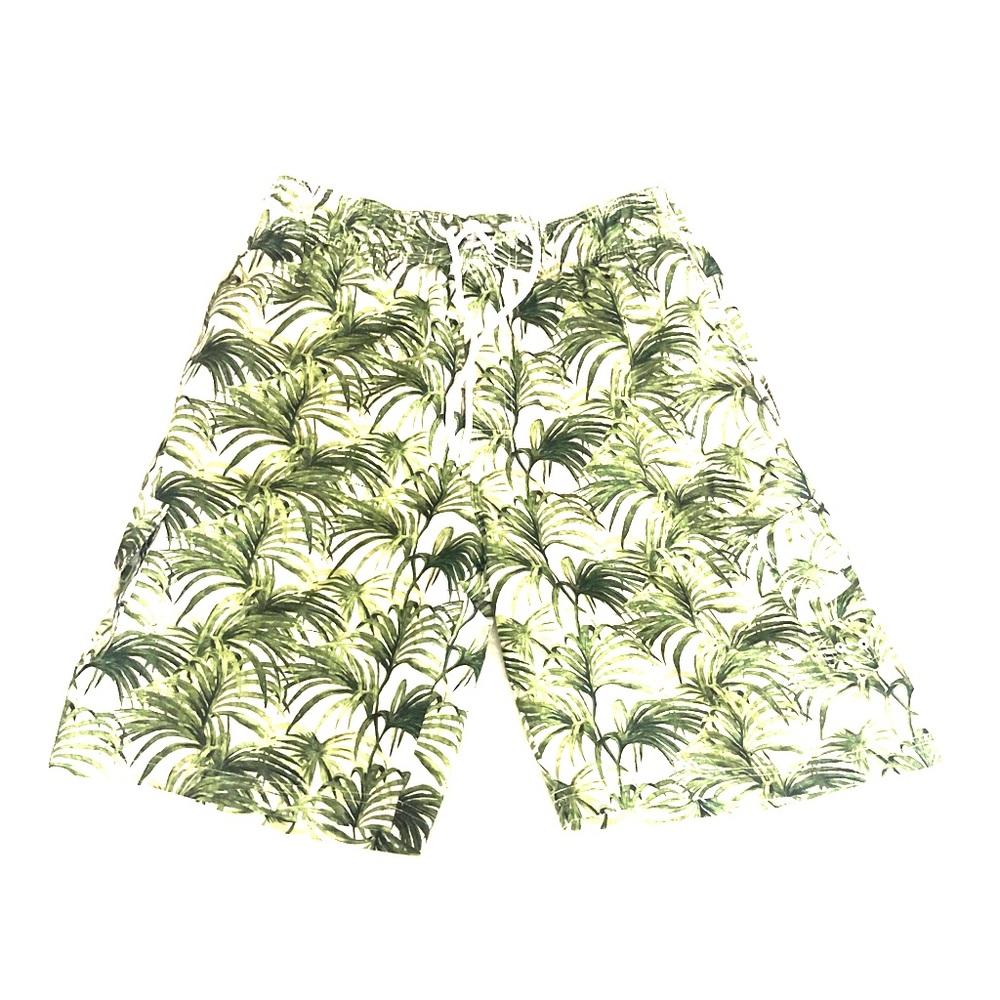 THESE SWIM TRUNKS THO!! 🌊